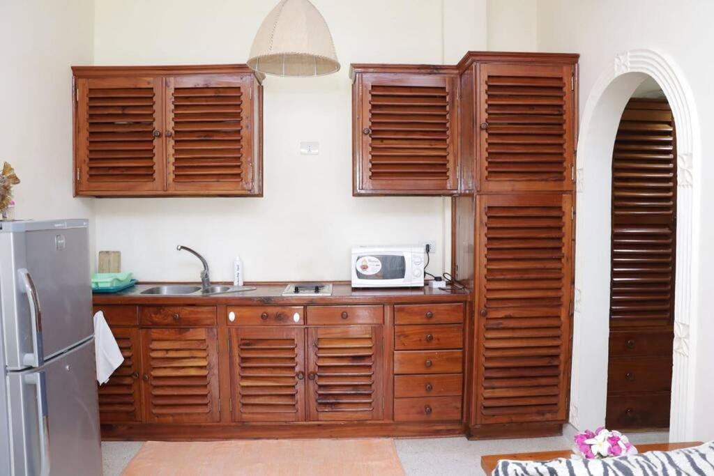 Tembo Beach Cottage Malindi Esterno foto